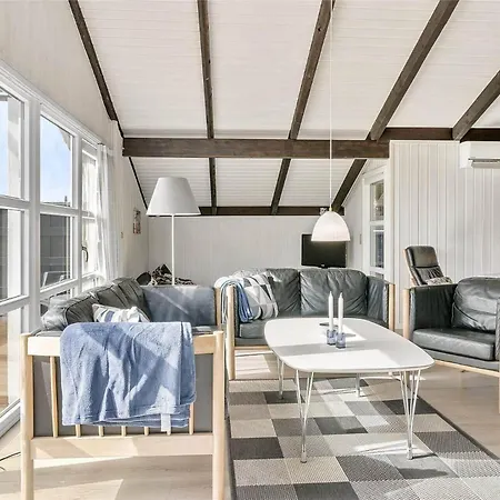 Hébergement de vacances 0080-romo-lakolk-200